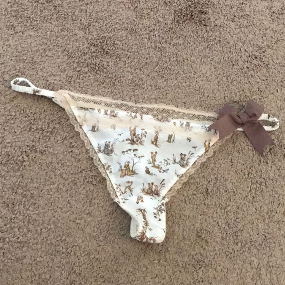 PRINCESSE tam tam Chino 122 Thong. Size 3/L